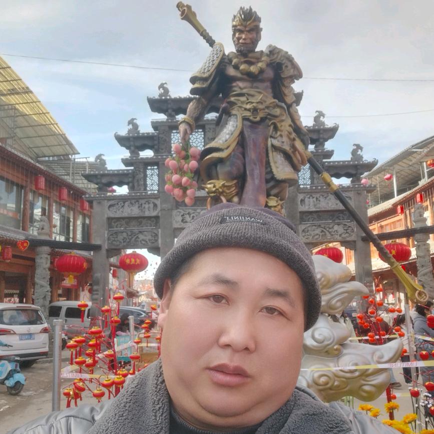 杨乐伟