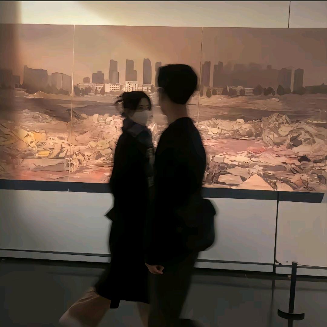 钟意.