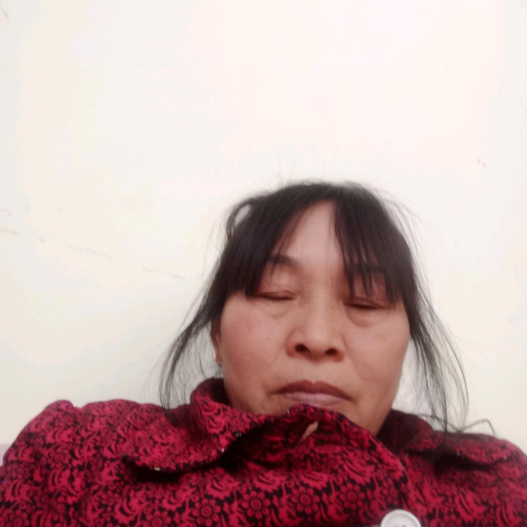 邓肖琴
