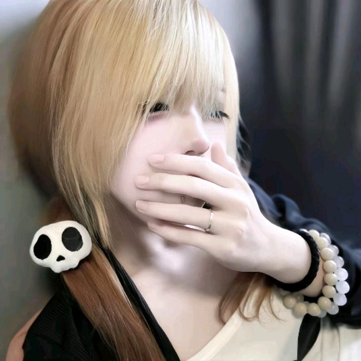 半夜偷前女友现女友蕾丝内裤被抓包.