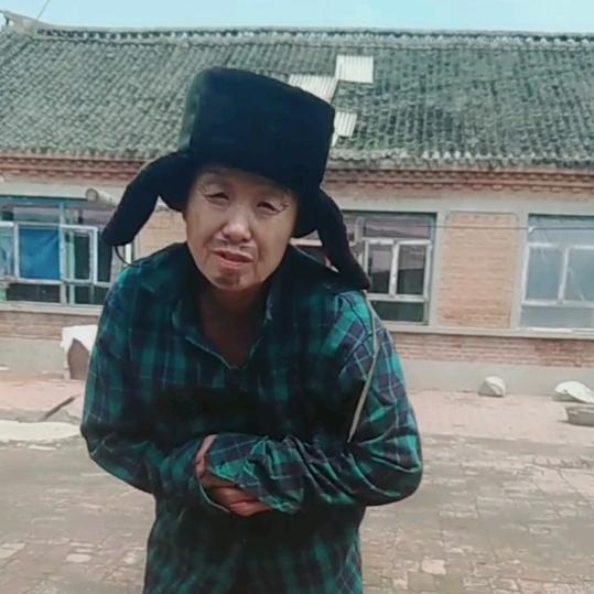 搞笑傻大姐