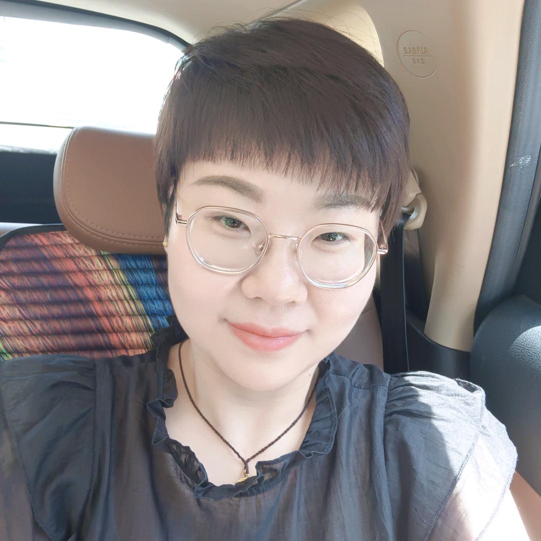 侯马轻工城米兰春天女装