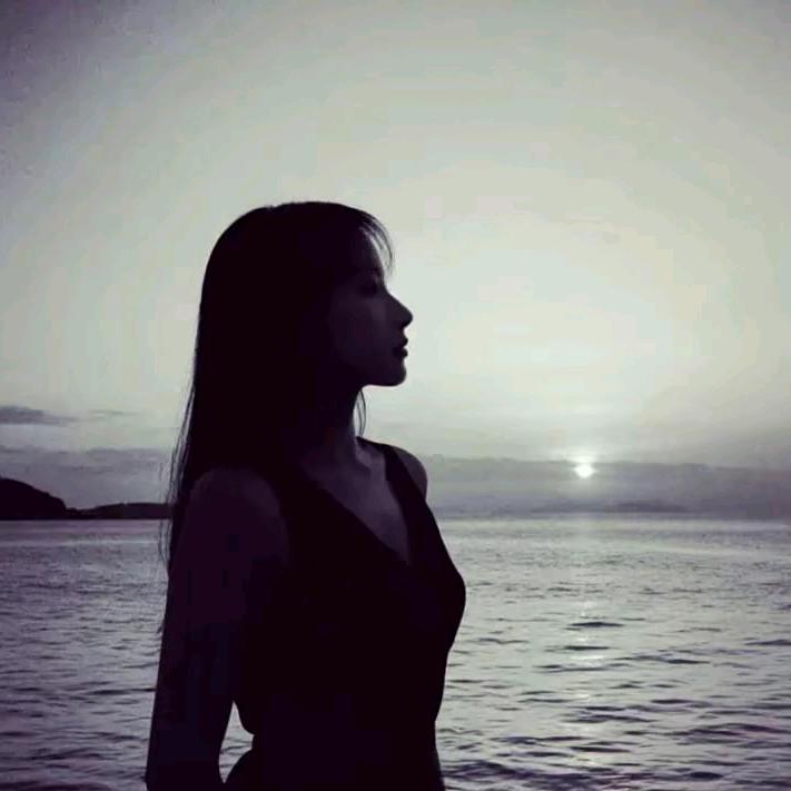 凭什么要这样子对我