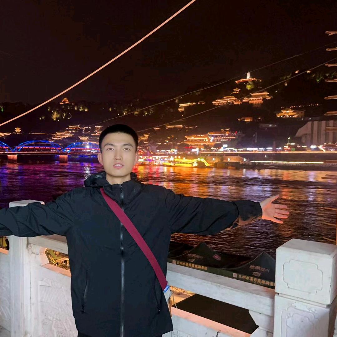 汤姆*