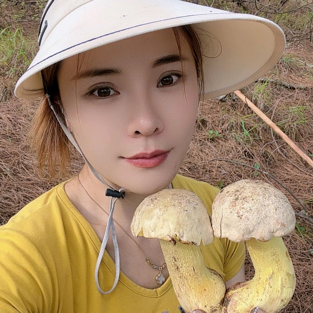 云南山咔咔小王