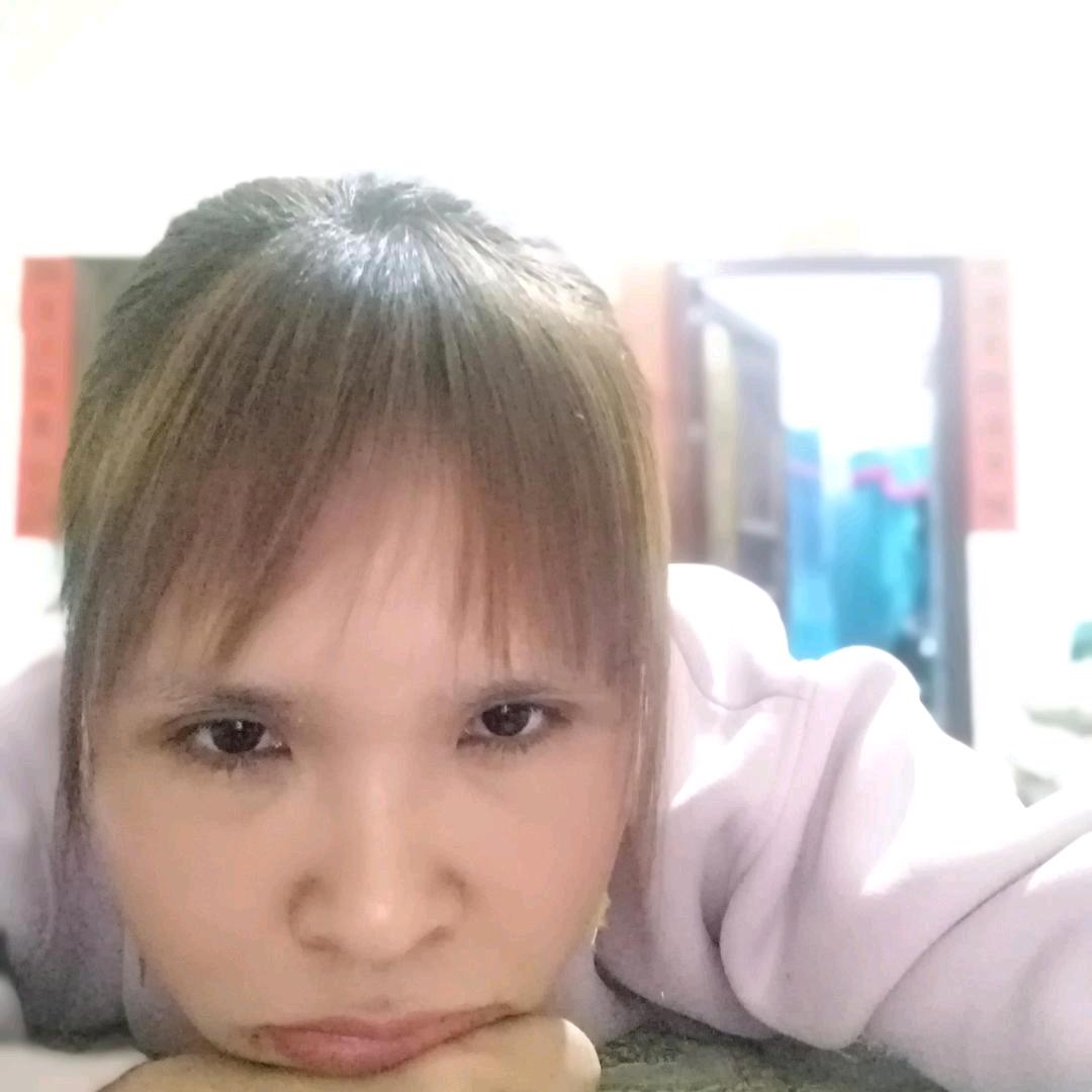 一个人在外面漂泊流浪。