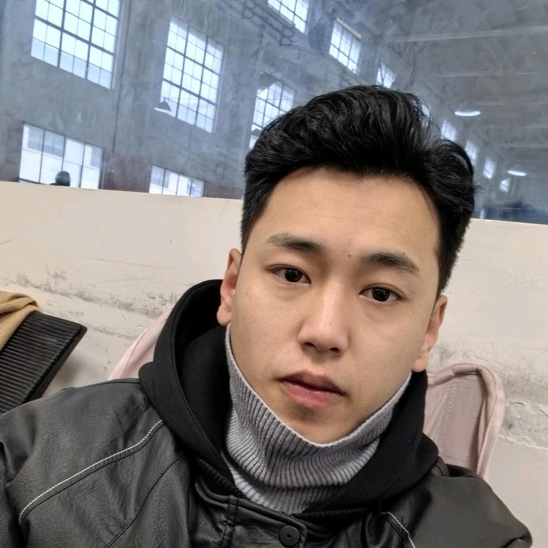 成都滴滴网约车梁二娃