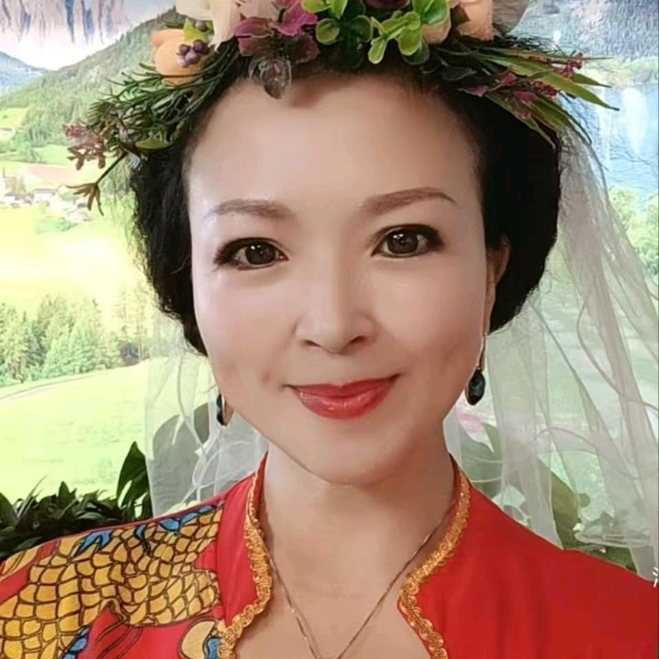 龙七妹大开播号在主页上午10点30分开播