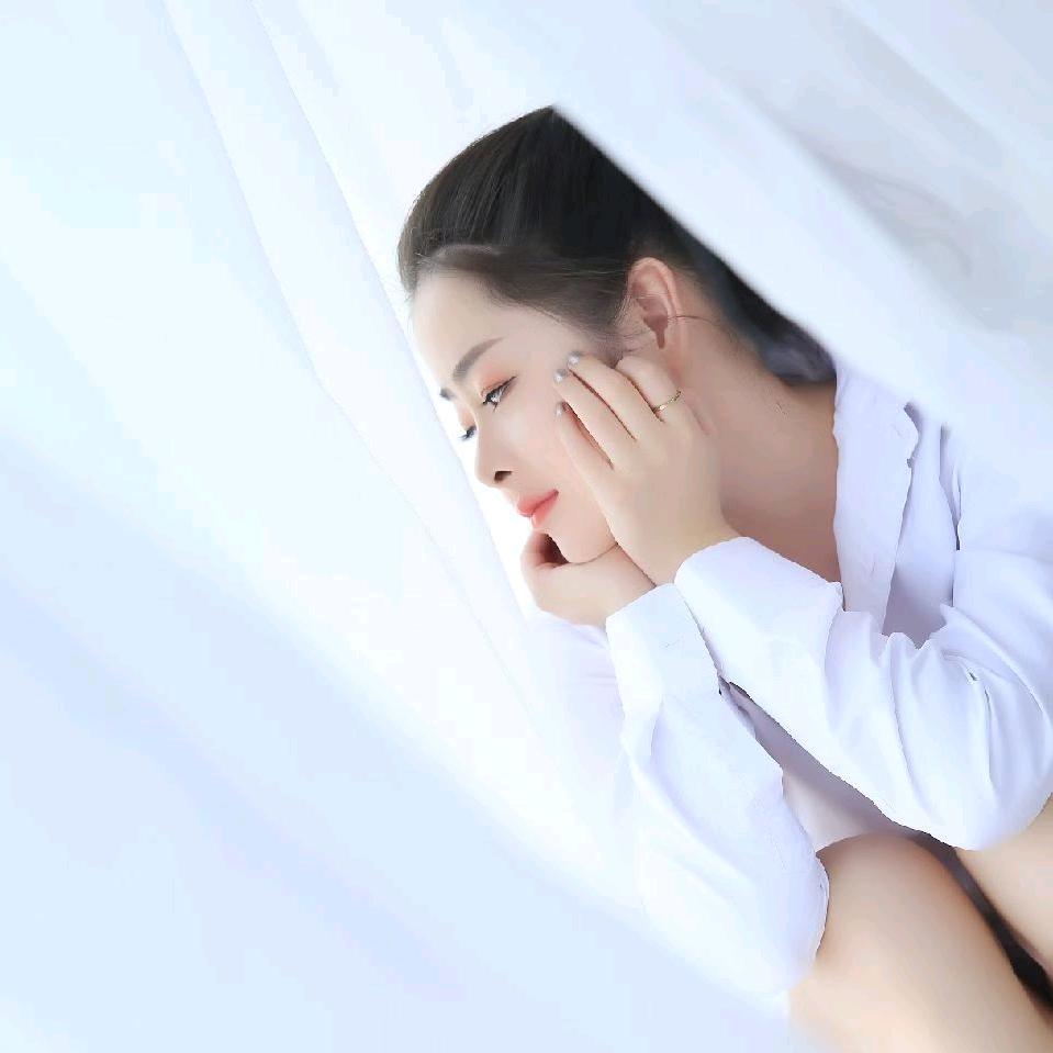 董阿雨.