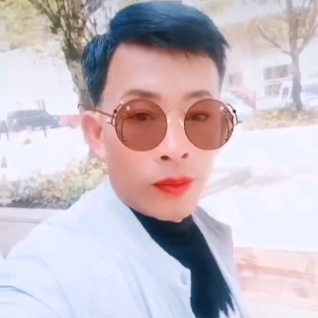 我等待你在一起李