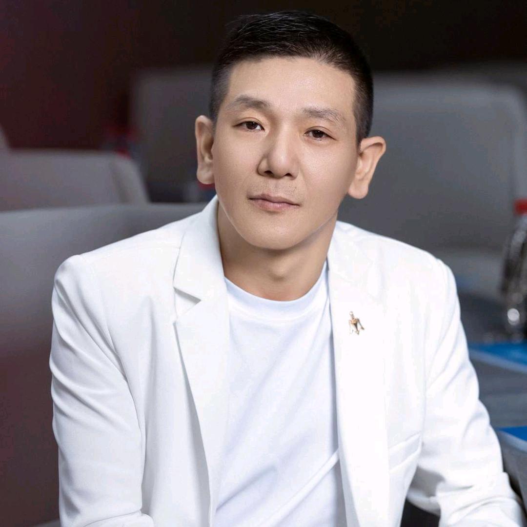 聚焦涂料砂粉新营销的小伟哥