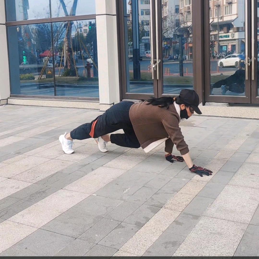跟丫头学爬行（康复锻炼）