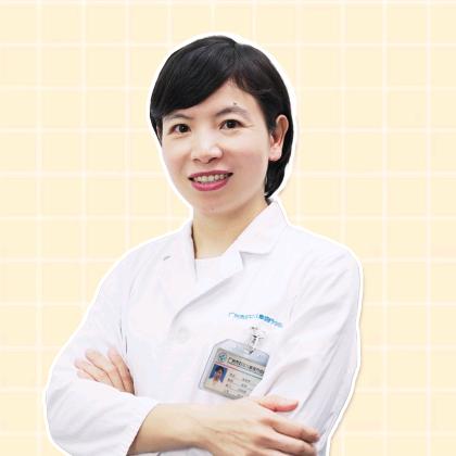 儿科医生练丽琴