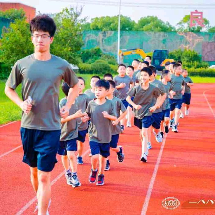 探索者小队