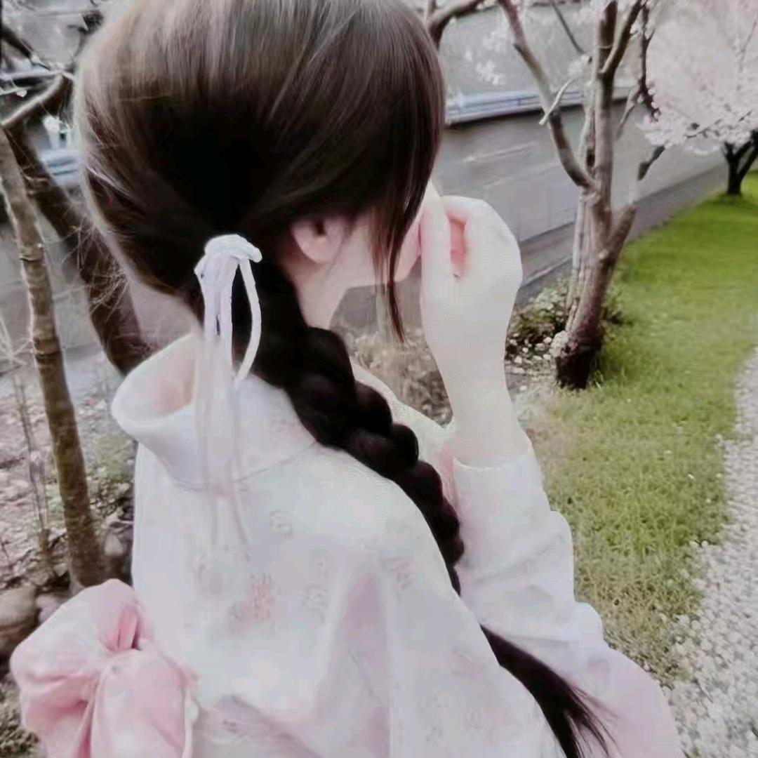 沈妤眠.雨雨控