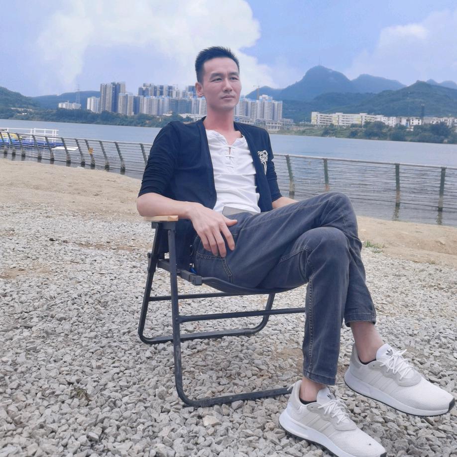 《惠三湘》朱德业“想互＂