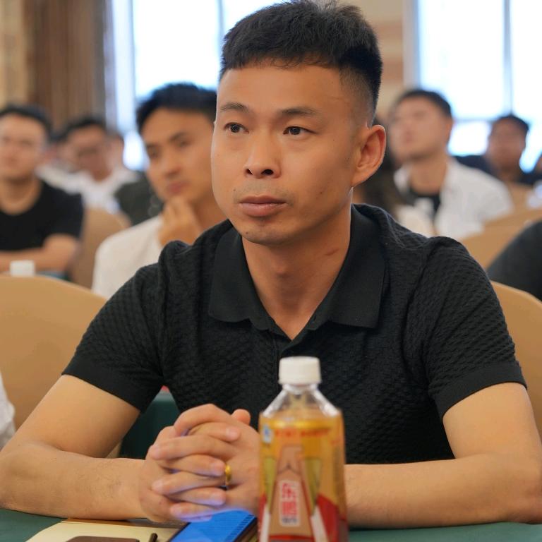 金都名车广场