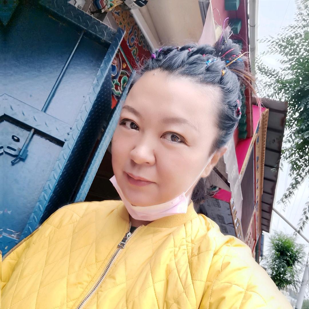 王哈斯玲