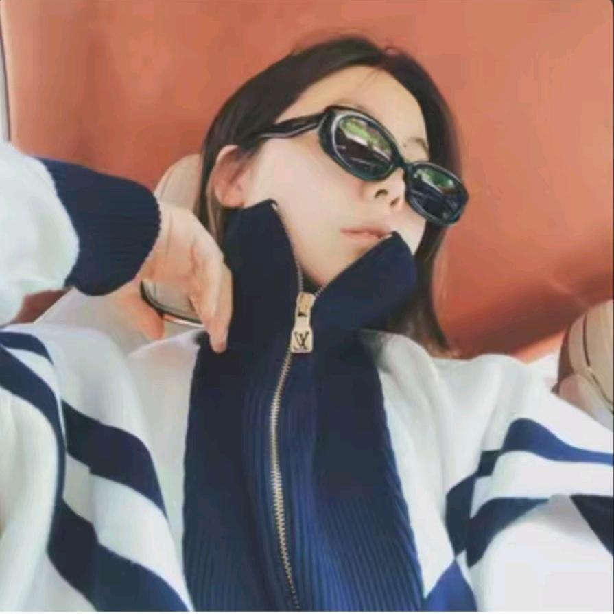 蓉蓉WE服饰工作室