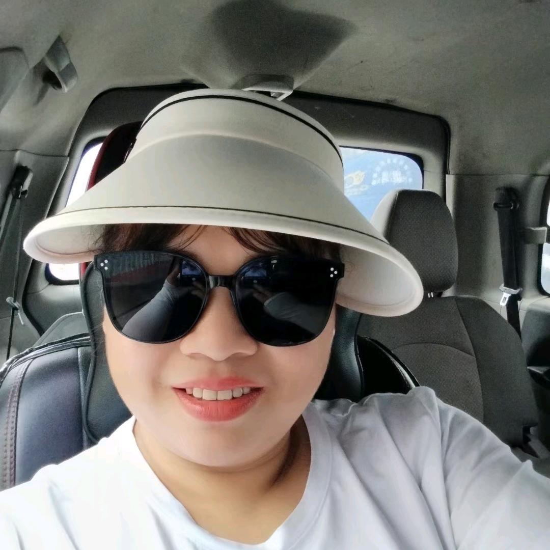 艳艳姐，八点半开直播