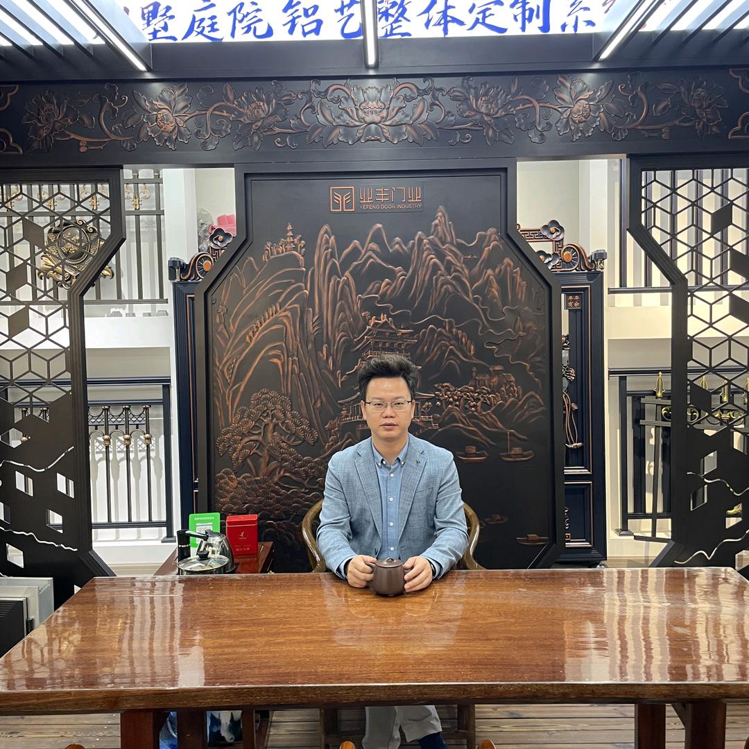 内江卖别墅大门的官仁