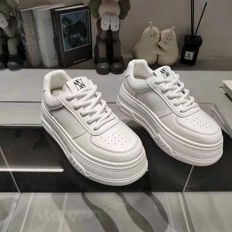 清家柜柜女鞋特卖店
