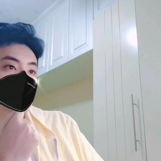 半岛铁盒里骄傲的鱼