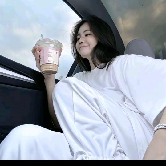 桃子PEACH ZHOU服饰