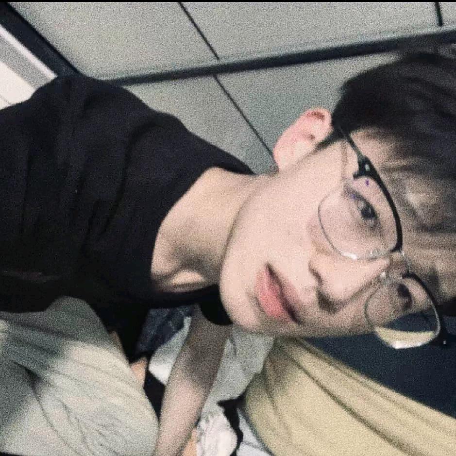 小帅🌊随缘交友