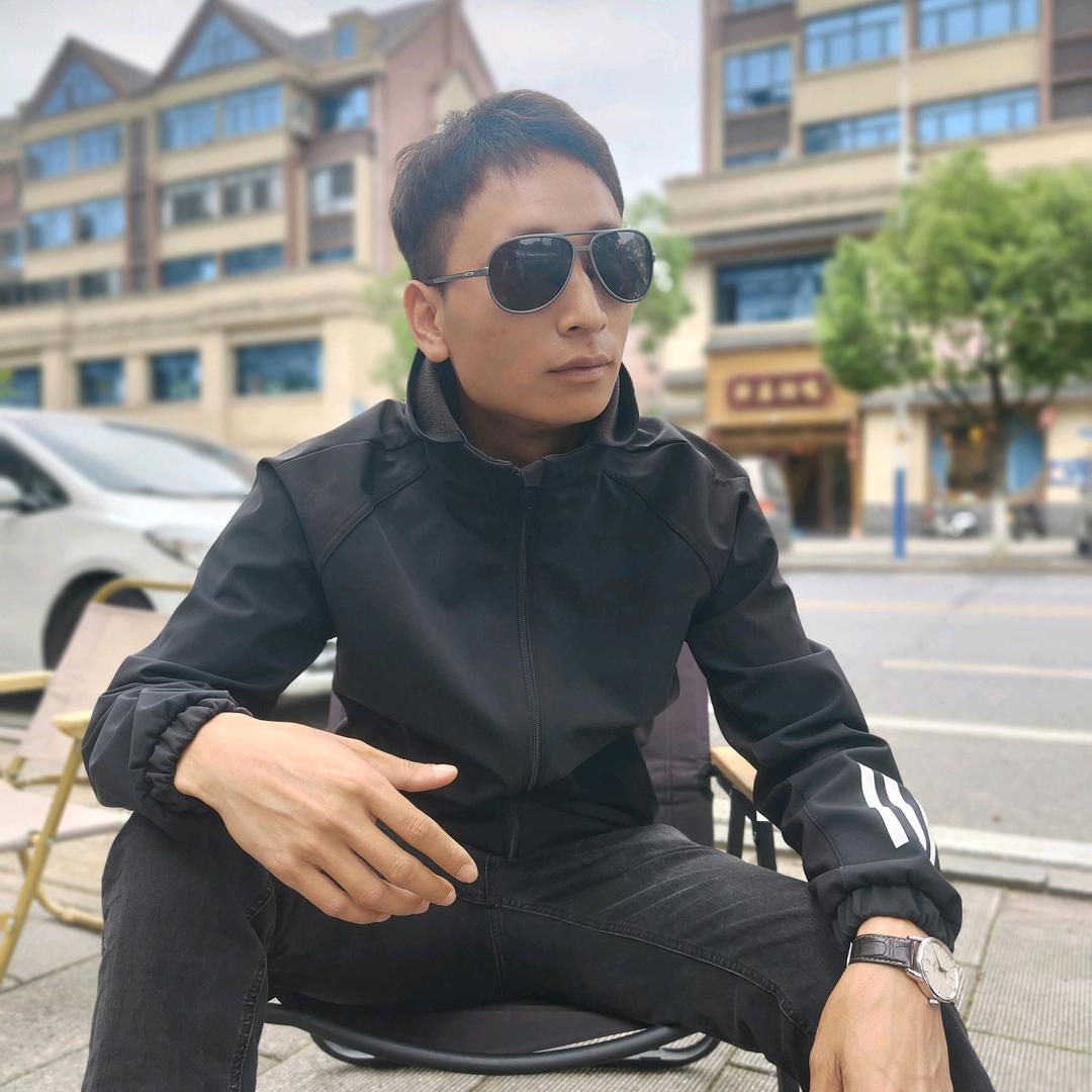鑫鹏二手车《小鱼》