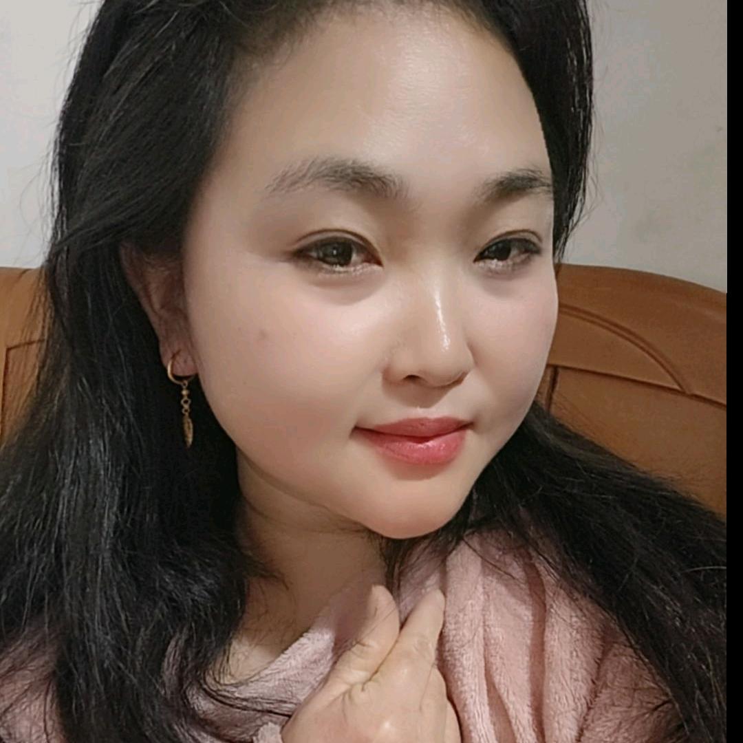 成功的巧云在路上