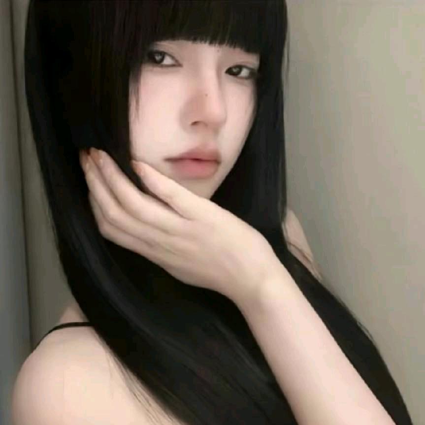 英英子./