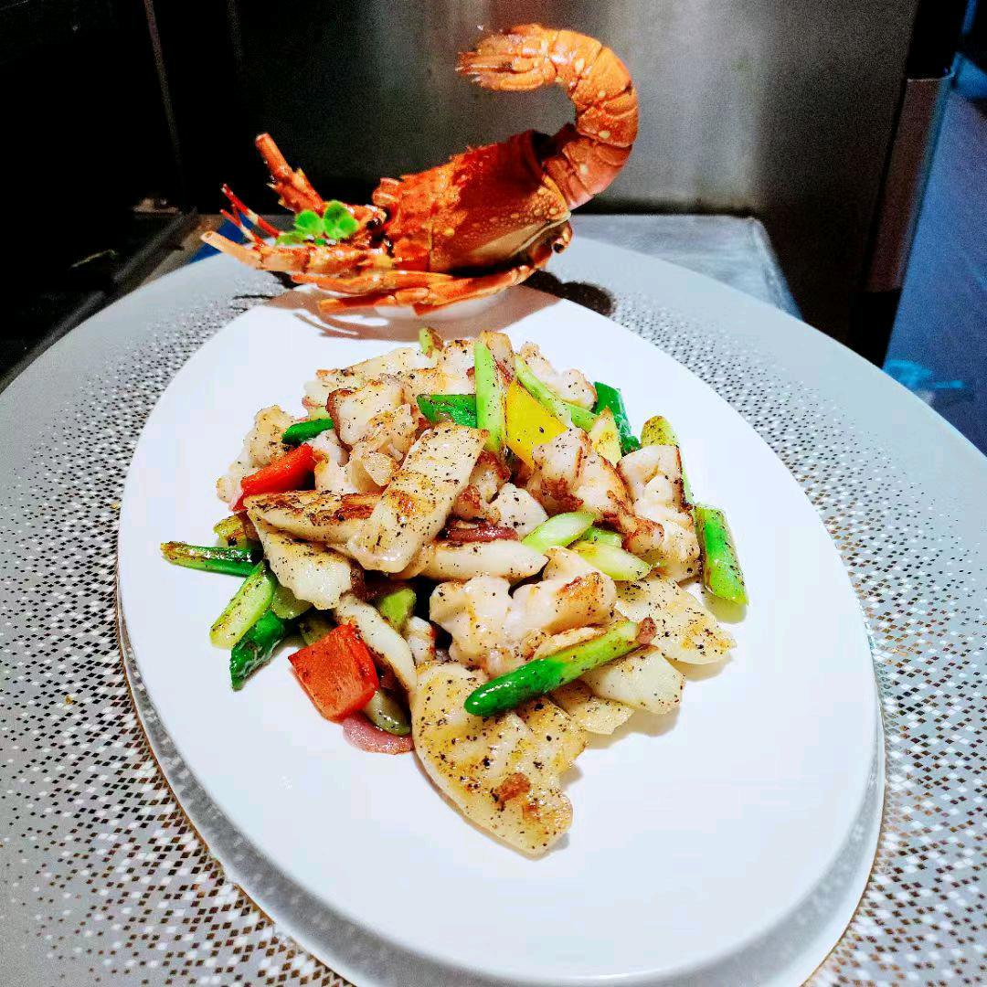 ᝰ꧁小☘️林总꧂ᝰ