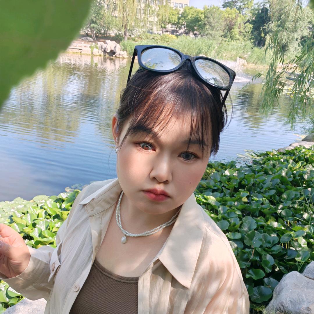 我是小小鹿吖
