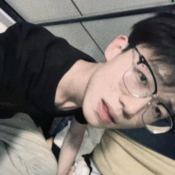 犯困的豪蛋儿、