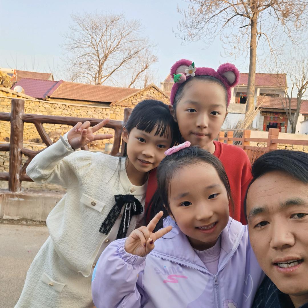 闺女们啊（手哥）