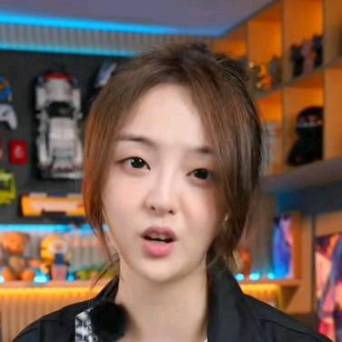 震震大美女