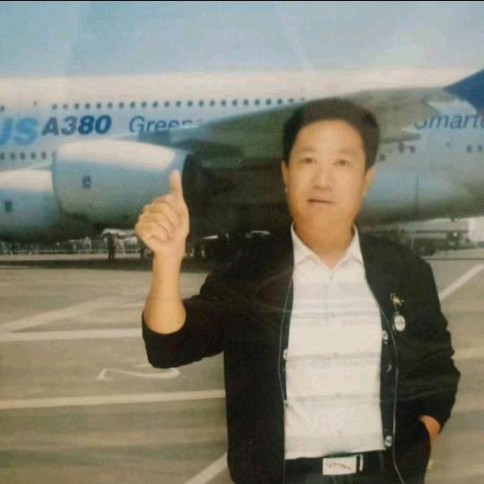 树强，天道酬勤。厚德载物细水常流...