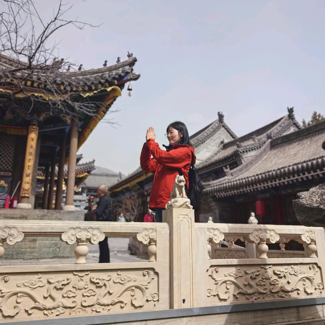 亿航国际旅行社中兴路店小郭