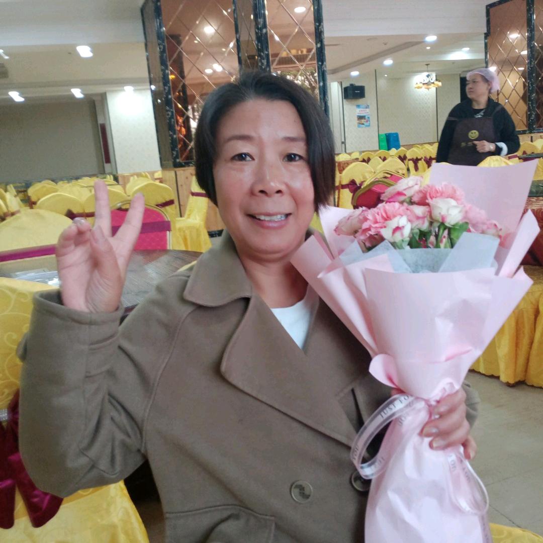 李开英