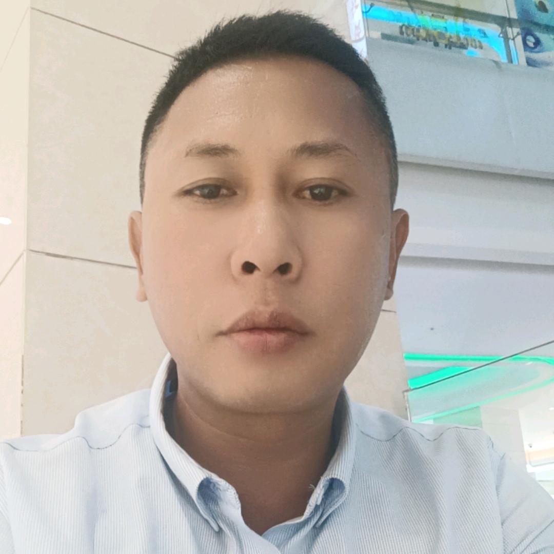 何琪荣幸
