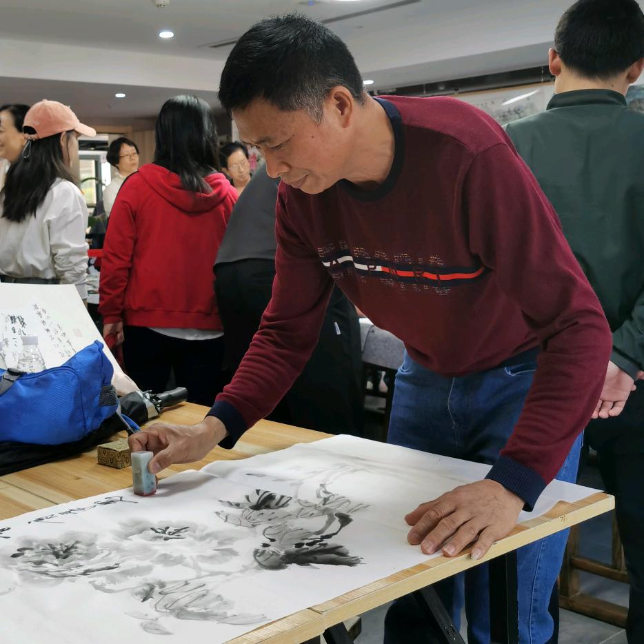 家庭挂画公司风水画 手绘国画定制 玉石