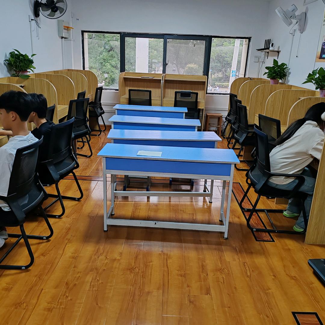涡阳县顺势智能英语体验中心