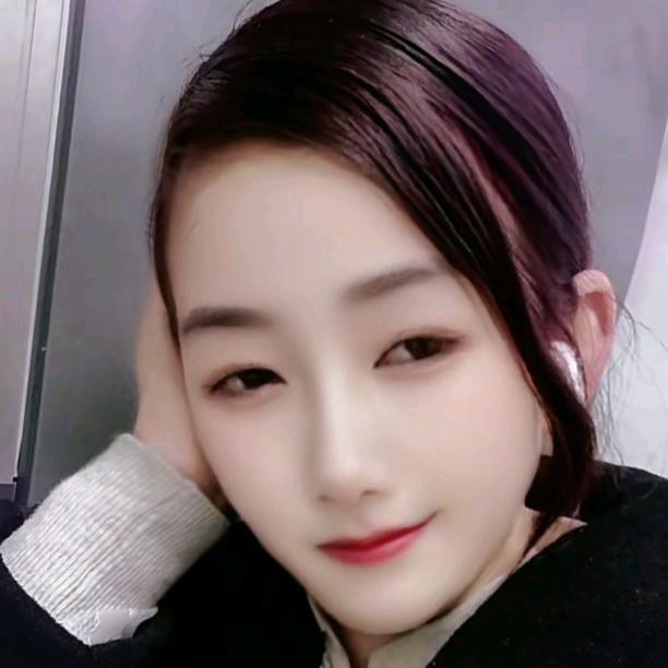 為伱✍寫詩❤️傾聽你心聲。