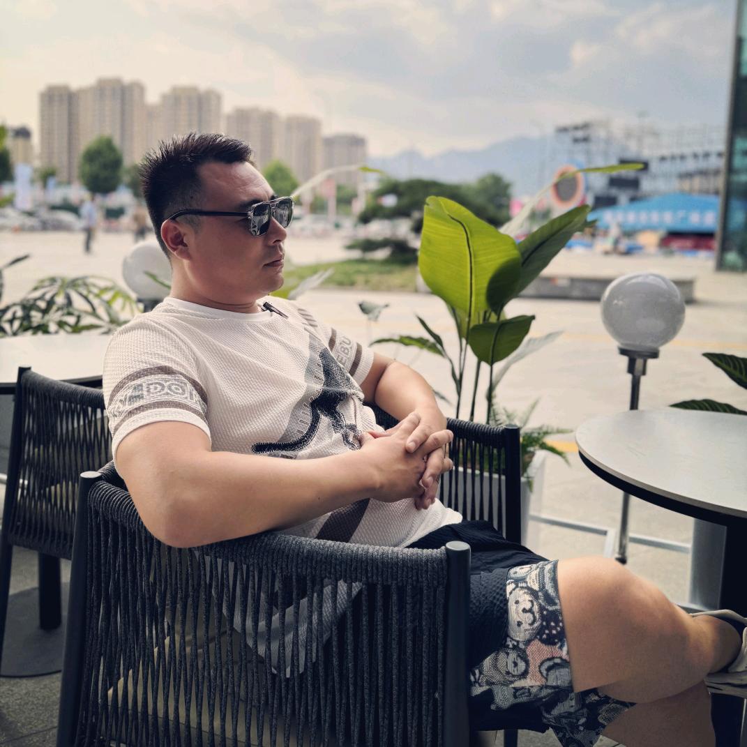 李大炮（小李哥）