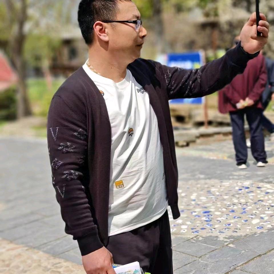 磊哥