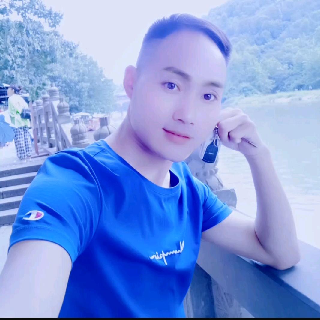天降神鸟🌈
