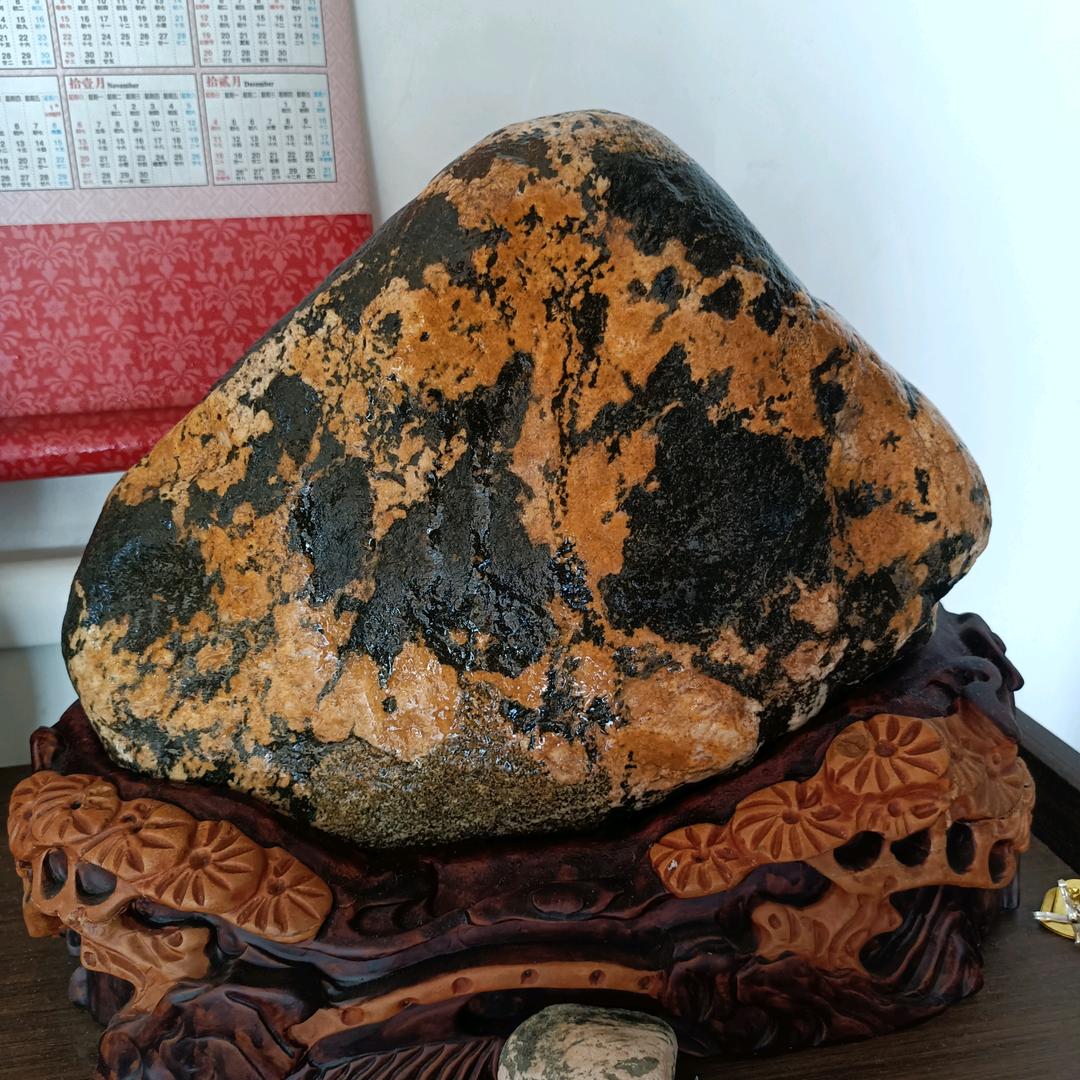 泰山实在人，泰山神韵奇石