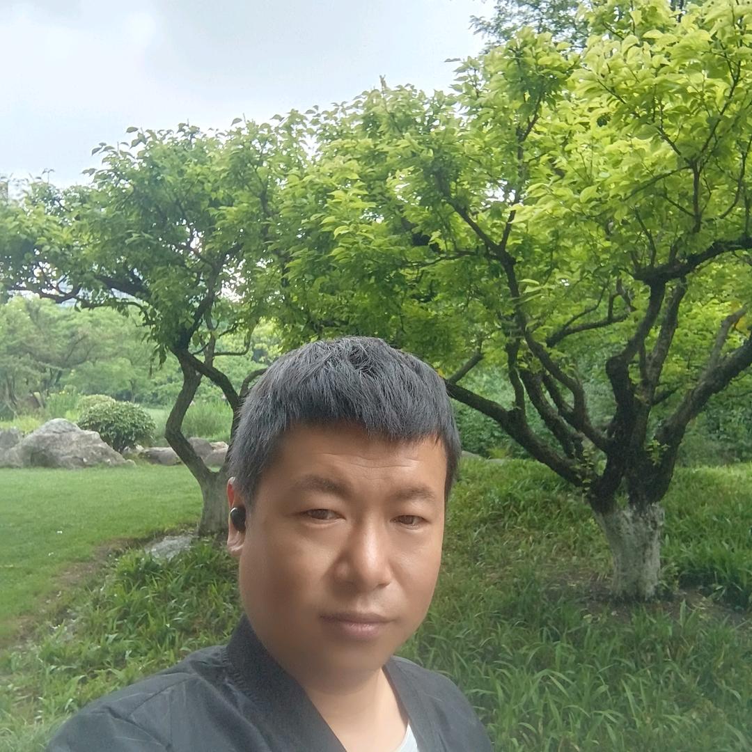 一个人走