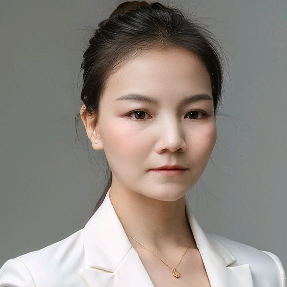 大理化妆师 周周